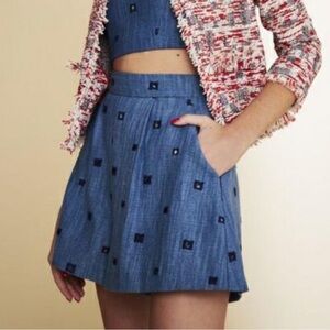 HUNTER BELL Chambray Short Size 2